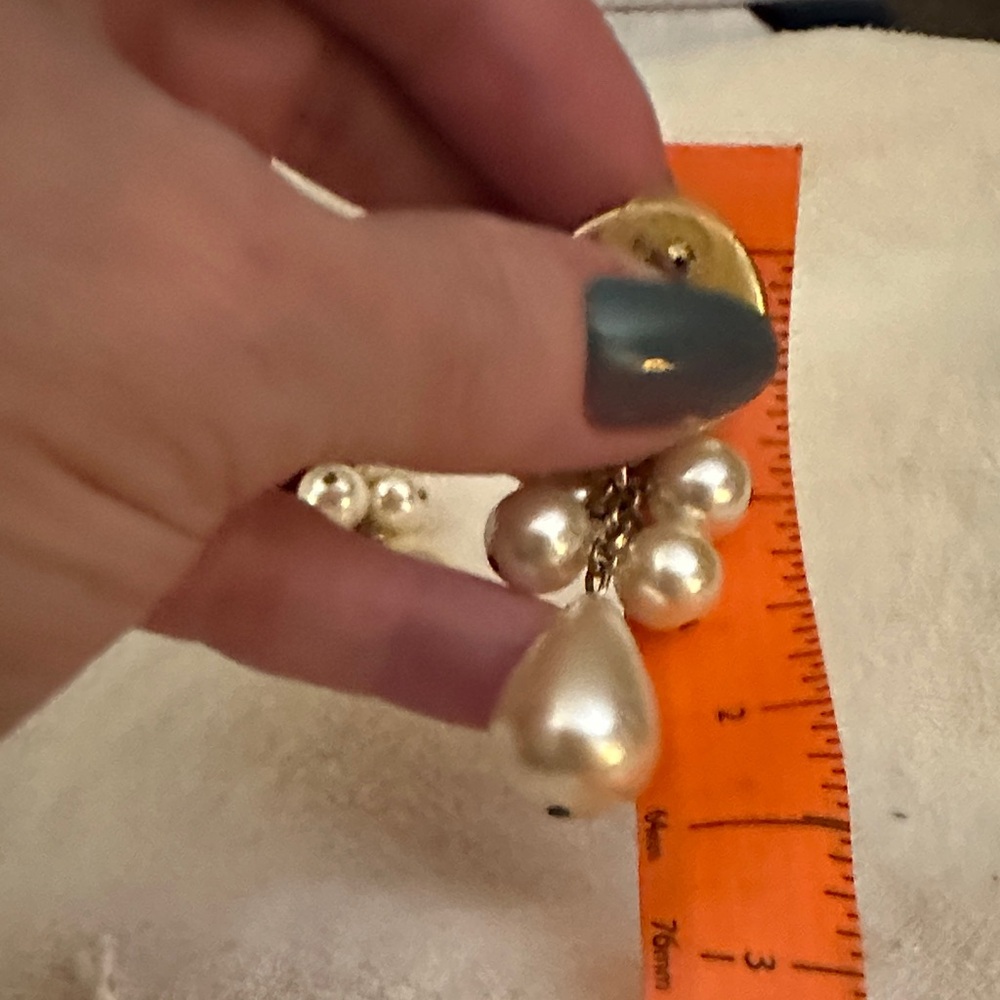Chic Black and Pearl Cluster Earrings - Picture 3 of 3